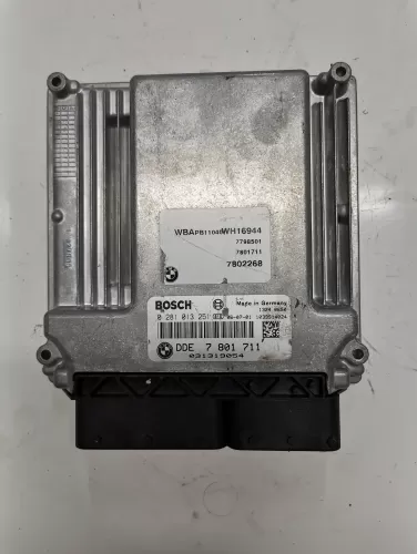 ECU Calculator motor Bmw 320D DDE7801711 0281013251 EDC16C35-2.12